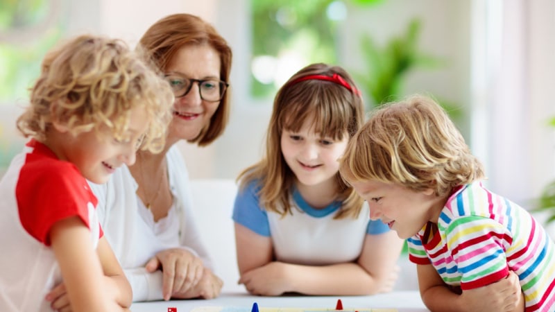 Brett- und Kartenspiele für Kinder