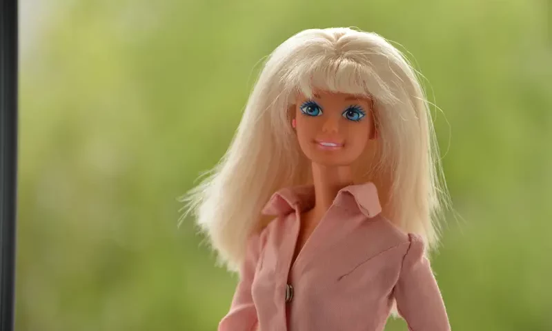 Barbie: Więcej niż tylko lalka