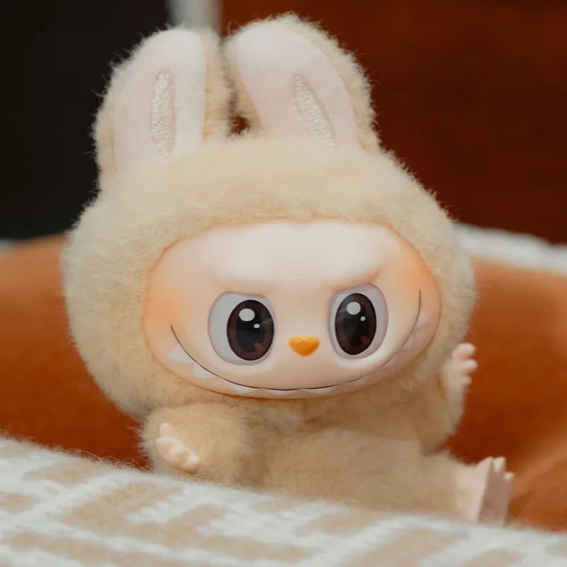 Labubu stworzyła nową definicję słowa "urocze". fot. David Kristianto/unsplash.com