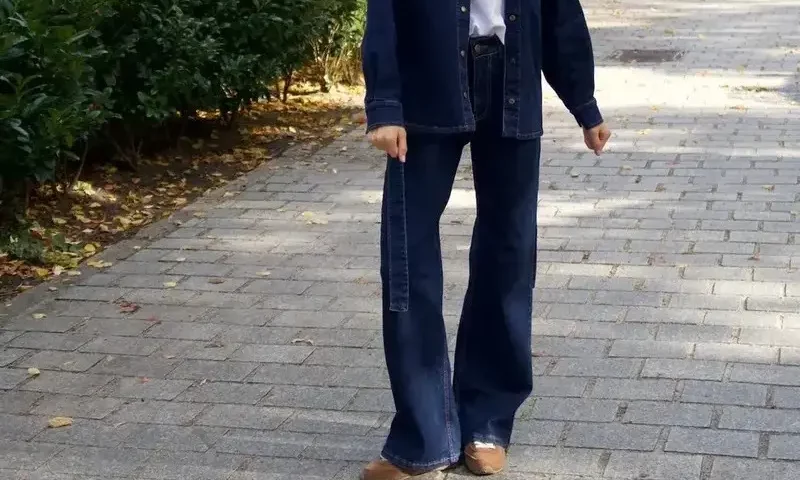 Jeansy petite – dlaczego standardowe modele zawodzą i jak w końcu wybrać te właściwe?