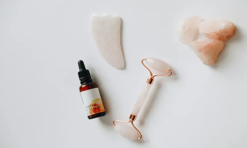 Zestaw kosmetyków do pielęgnacji, fot. Viva Luna Studios / Unsplash.com